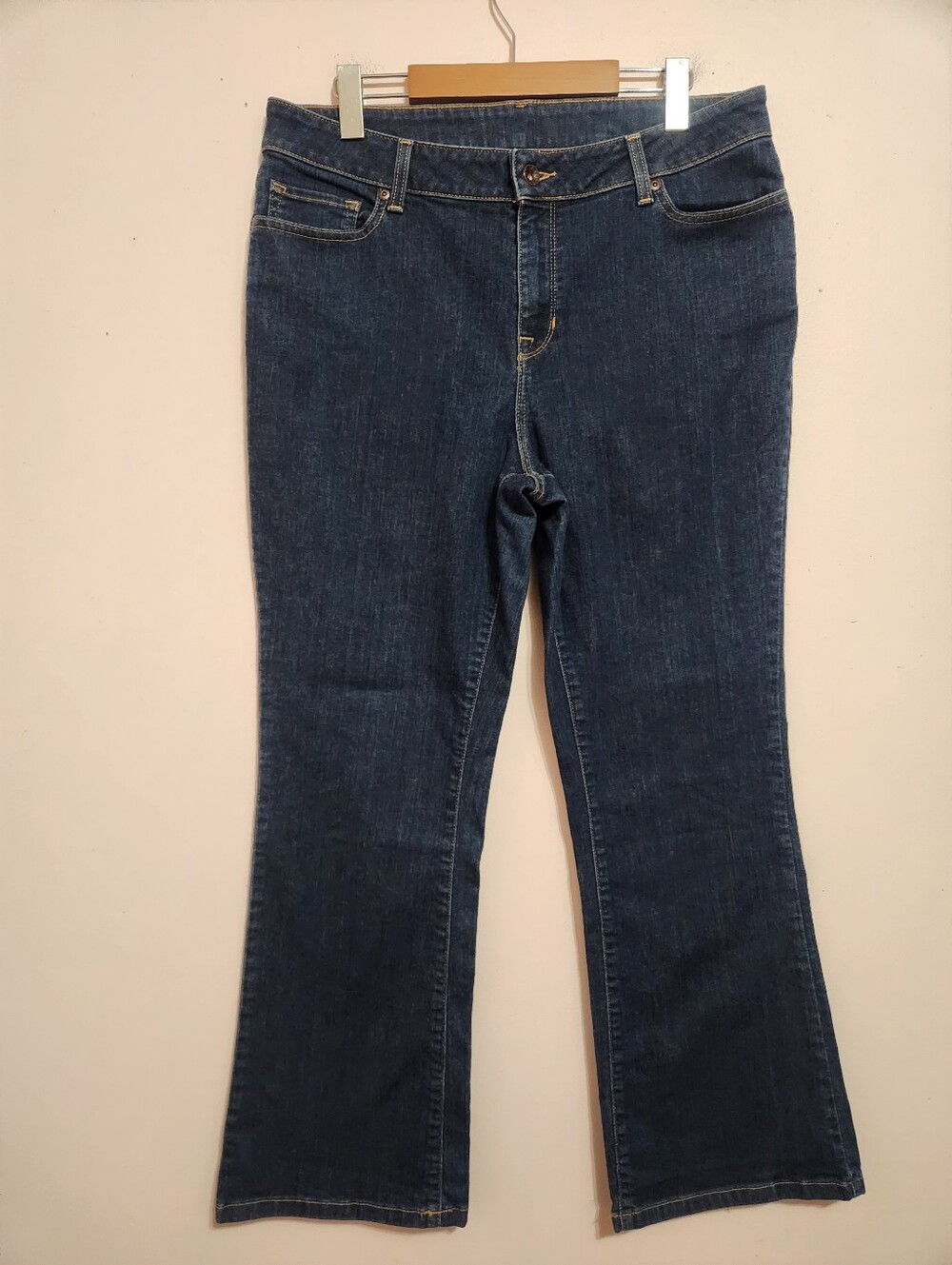 L.L. Bean Dark Wash High Rise Classic Straight Leg Mom Jeans Size 14 Regular